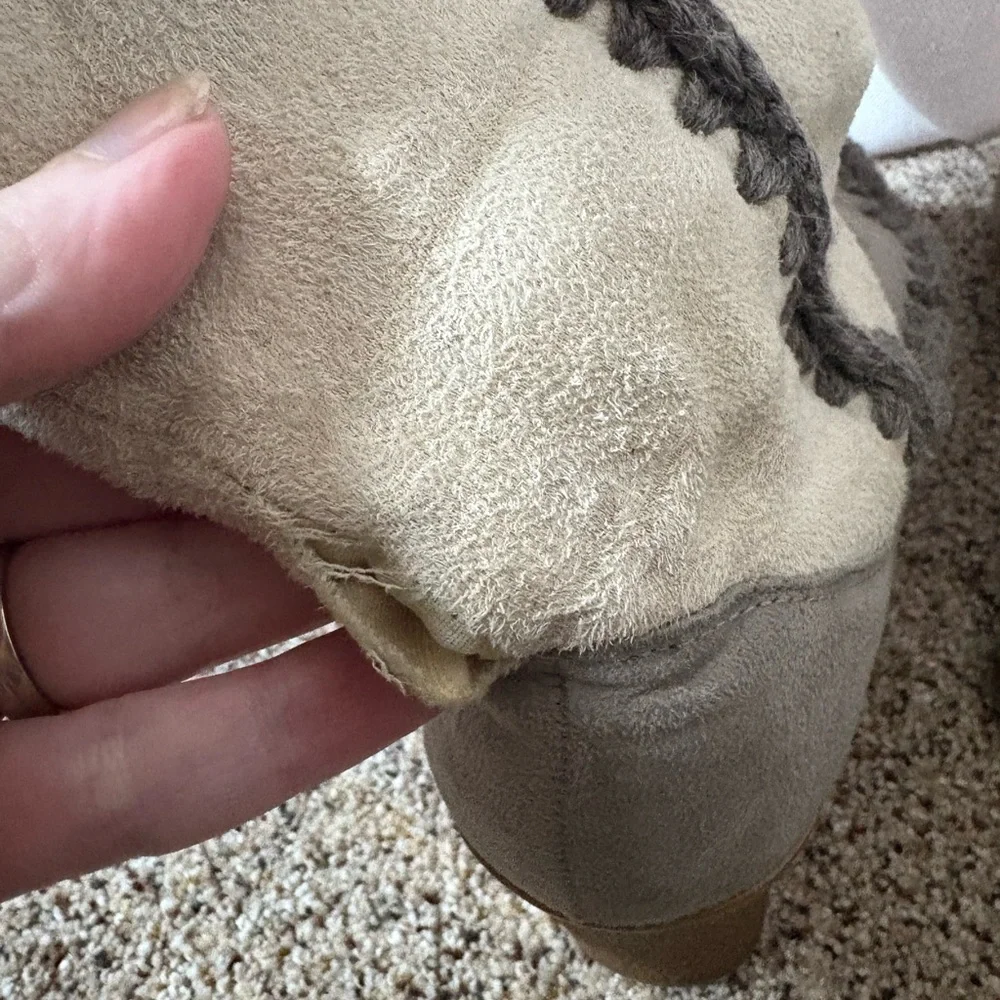 Vintage American Eagle Y2K Crochet‎ Moccasin Wedge Boots Size 6.5